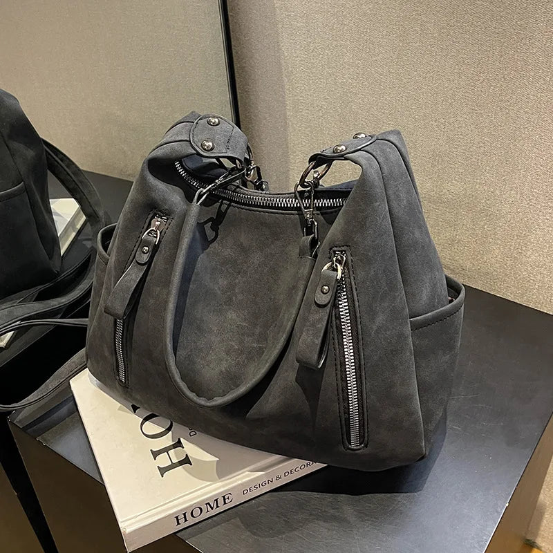 Bolsa Feminina de Couro Legítimo - Ade